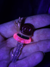 Load image into Gallery viewer, Lich Snail puffco joystick (3DXL - uv)
