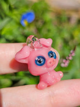 Load image into Gallery viewer, Piglet pendant
