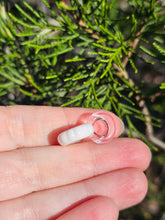 Load image into Gallery viewer, Fish cake pendant
