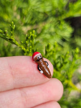 Load image into Gallery viewer, Mr. Hankey pearl
