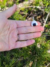 Load image into Gallery viewer, Onigiri pendant
