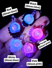 Load image into Gallery viewer, UV Spider pendant
