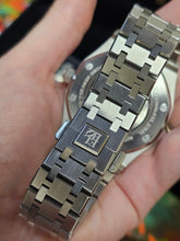 Load image into Gallery viewer, ELBO watch - 3 styles

