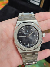 Load image into Gallery viewer, ELBO watch - 3 styles
