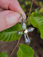 Load image into Gallery viewer, Cross pendant with gold heart
