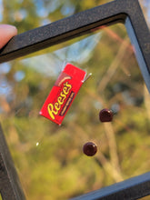 Load image into Gallery viewer, Reese&#39;s Cups pearls
